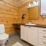 Lokinsiipi By Interhome 펜션 Vahasalmi